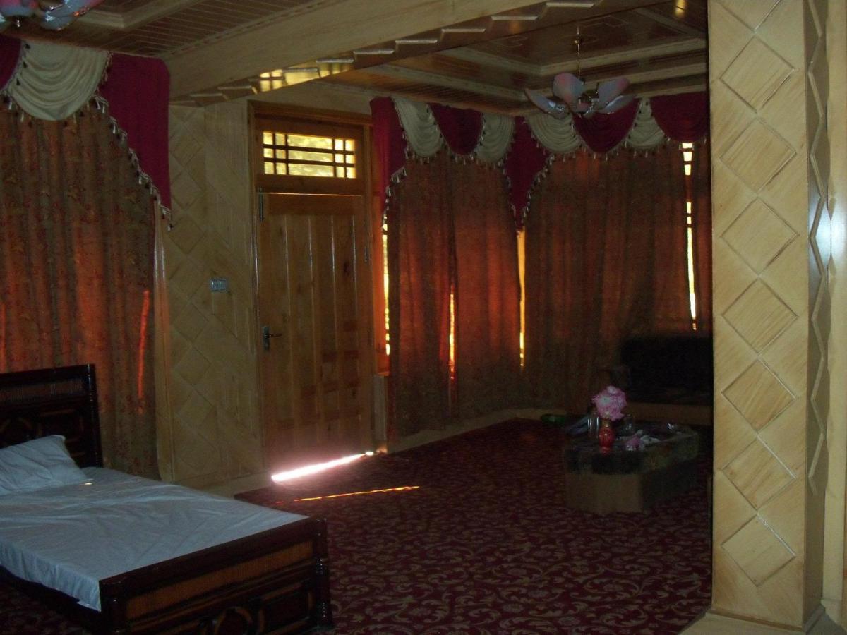Manila Huts Hotel Naran Eksteriør billede